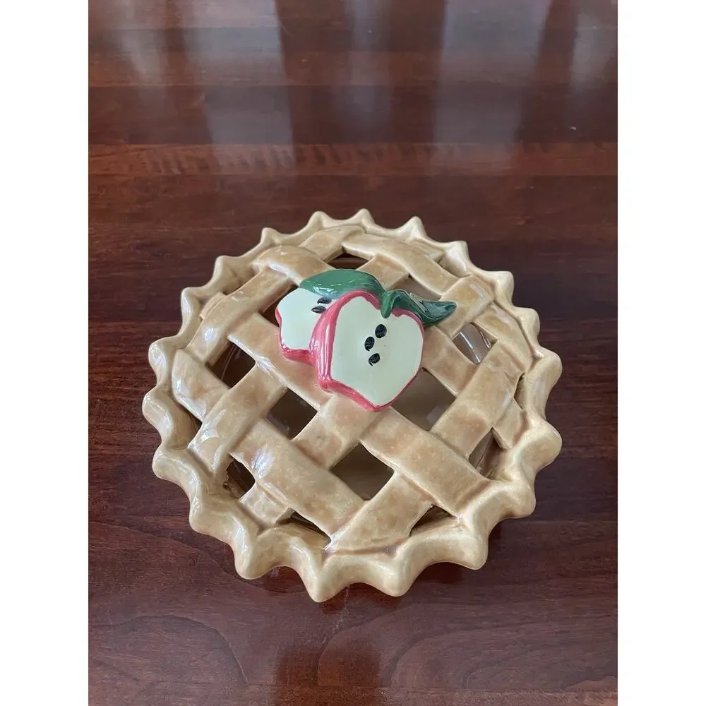 Vintage Ceramic Apple Pie Potpourri Keeper Lattice Lid Country Cottagecore Decor